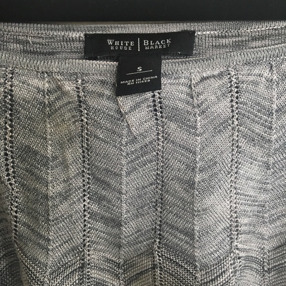 White House Black Market Woven Ruffle Top - S - Picture 3 of 6